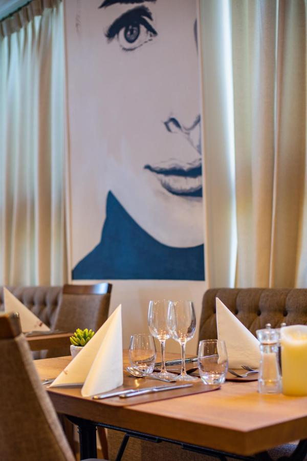 Hotel Les Tourelles Sainte-Maxime Ngoại thất bức ảnh