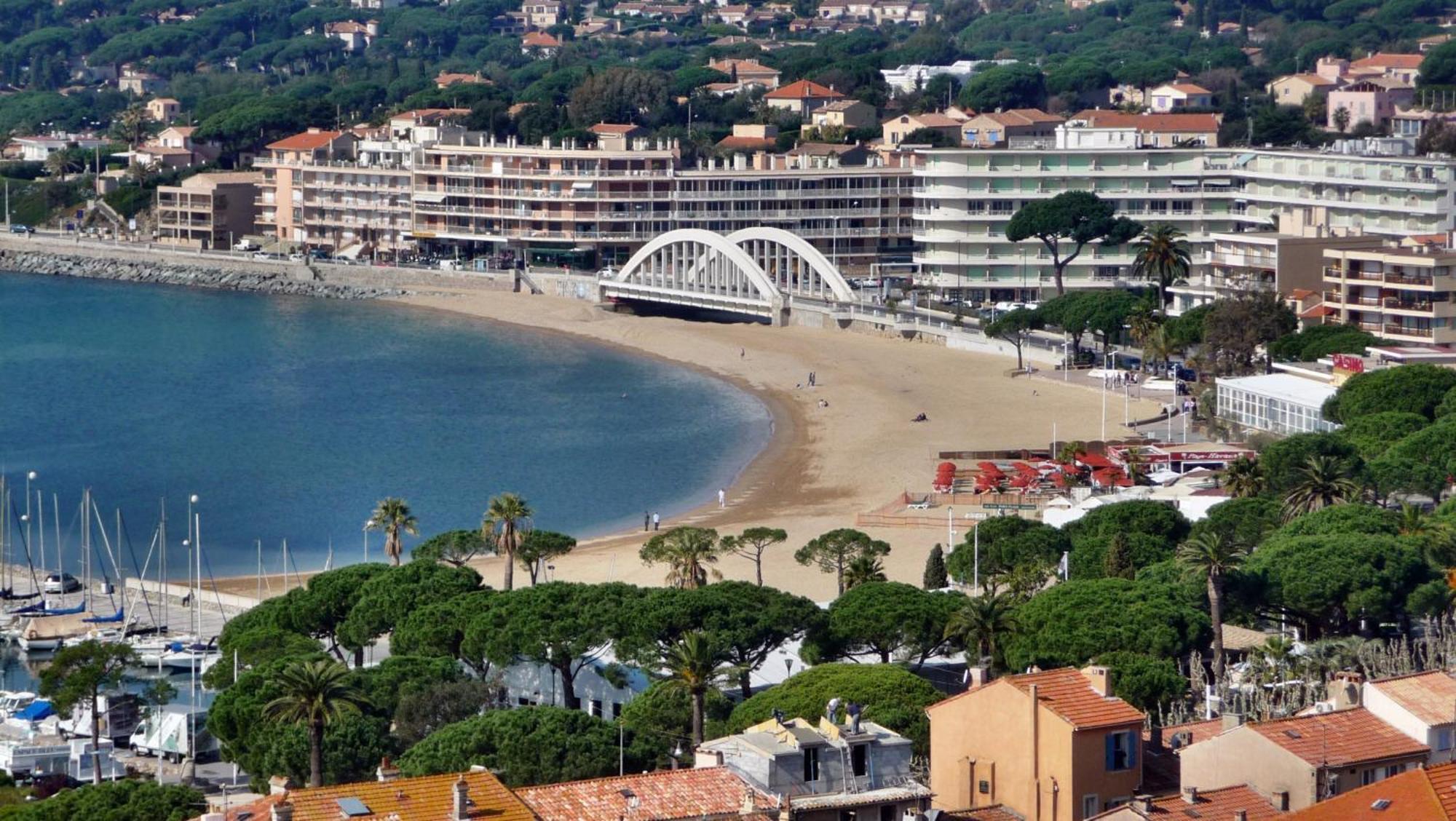 Hotel Les Tourelles Sainte-Maxime Ngoại thất bức ảnh