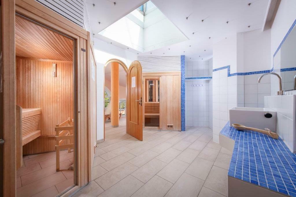 Hotel Les Tourelles Sainte-Maxime Ngoại thất bức ảnh